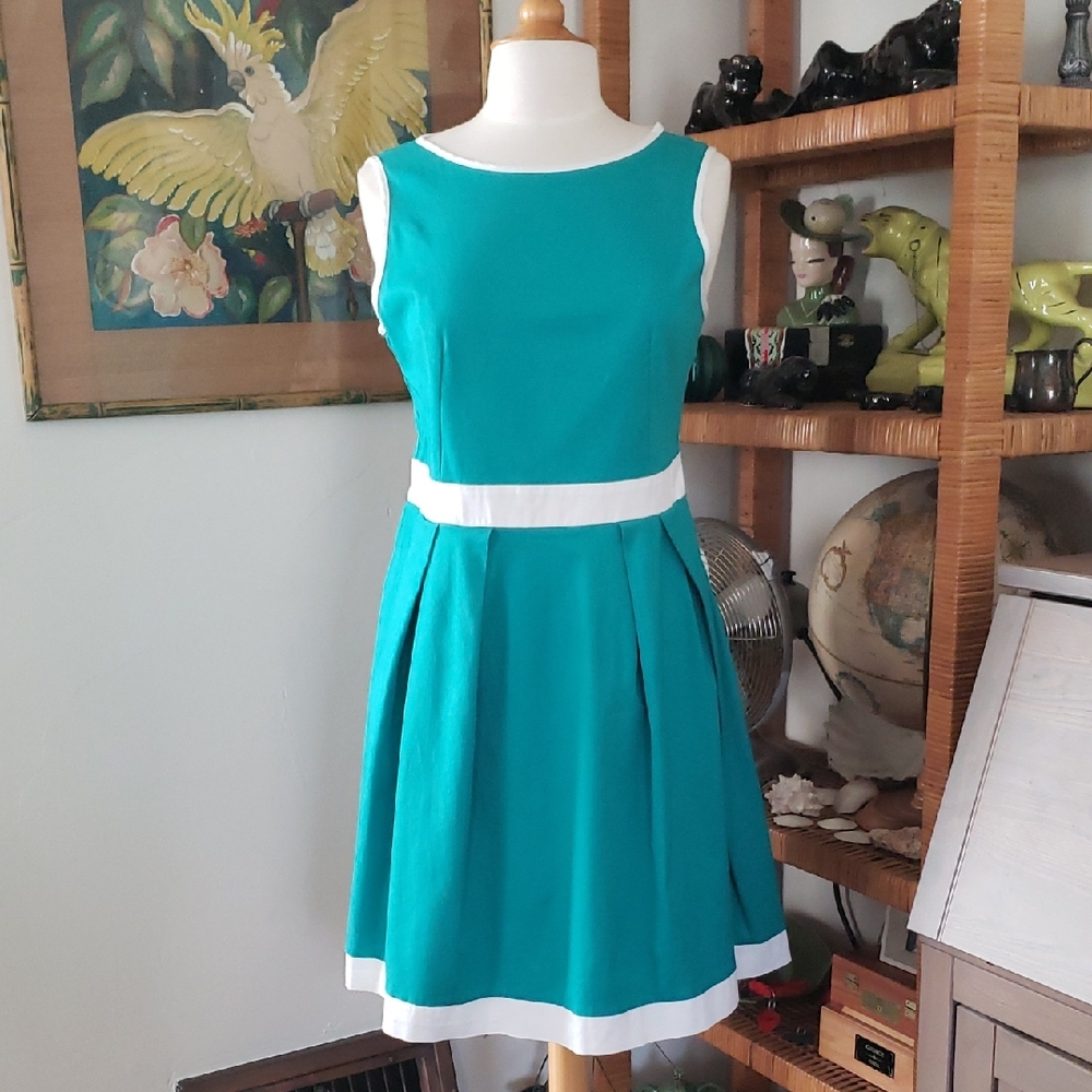 Nadine Milano Teal & White Shift Dress Size 12